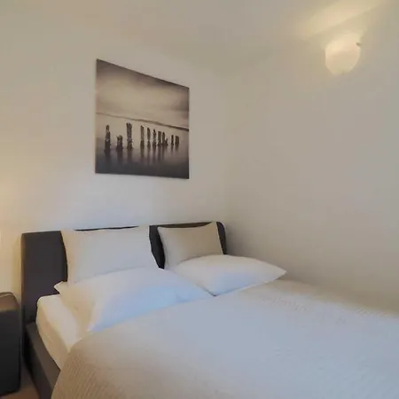 Apartment Katergang 1 *